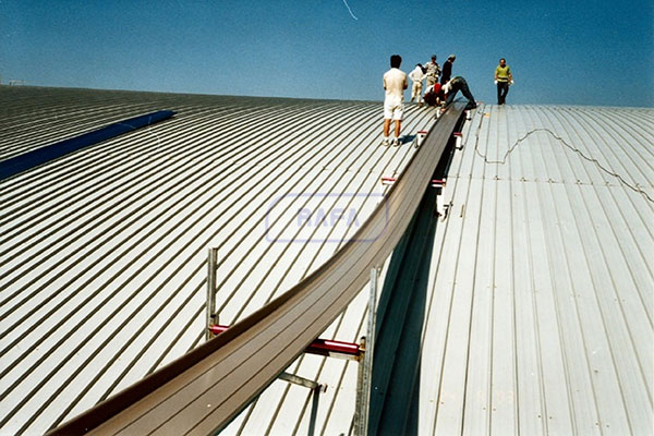 Atap Metal Standing seam system